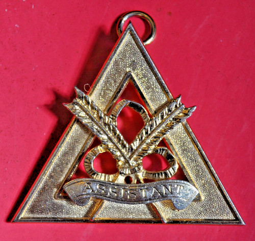 Royal arch chapter assistant - royal,