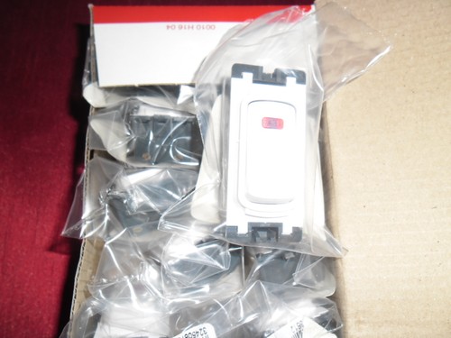 Legrand synergy 7396 - 61, 20a