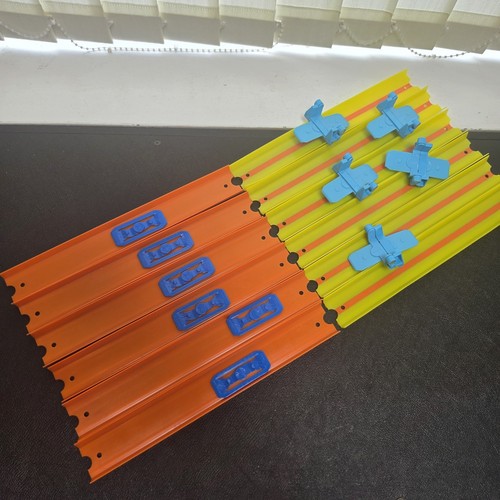 Hot wheels track builder - wheels:,