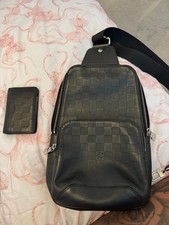 Louis Vuitton Avenue Sling