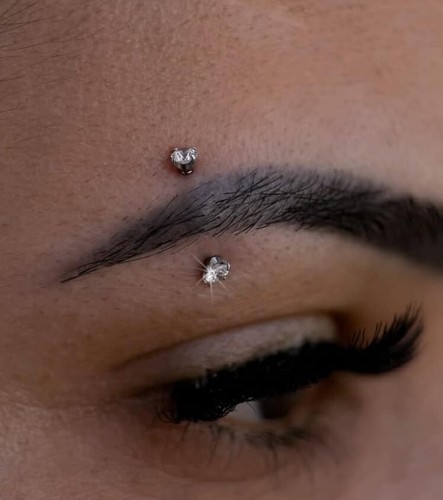 Curved eyebrow bar - curved,