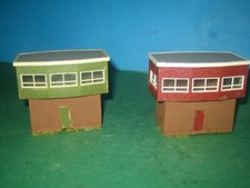 N SCALE   TWO SIGNAL BOXES    BUILT KIT   VGC PRE=USED #5