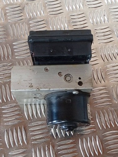 Volvo v70 2005 abs hydraulic - volvo,