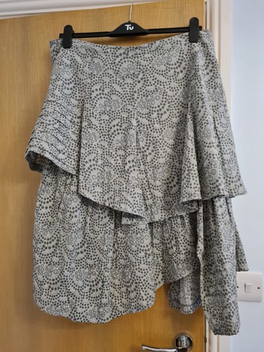 Myrine grey patterned - &, me