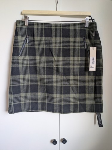 Roman olive green black - roman,