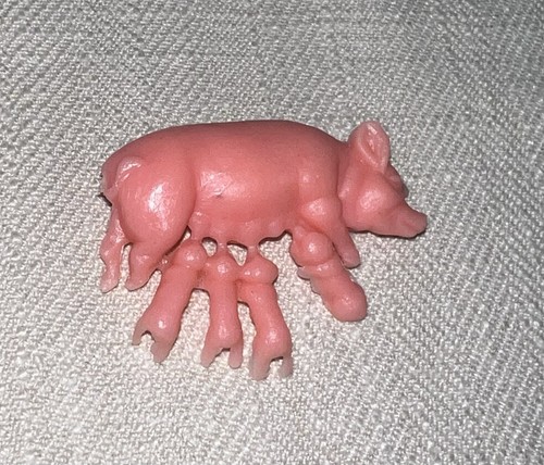 Plastic momma pig sow and - plastic,