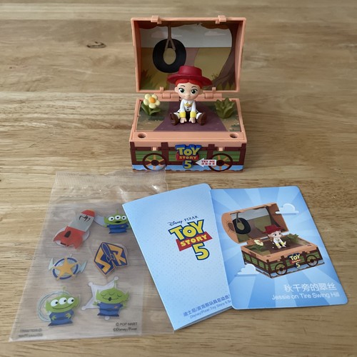 Popmart disney pixar toy - -,