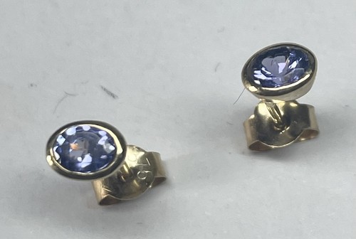 9ct yellow gold oval - 9ct,
