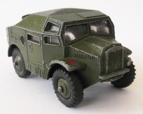 Dinky morris quad field - morris,