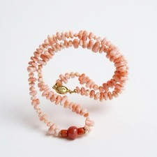 Vintage Pink Hawaiian Coral carnelian Necklace, Sterling Silver on gold  Clasp. 