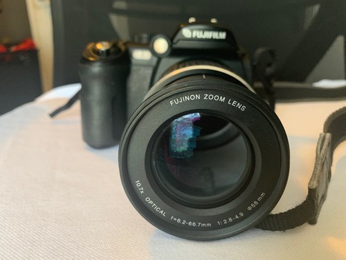 Fujifilm black finepix s9500 - black,