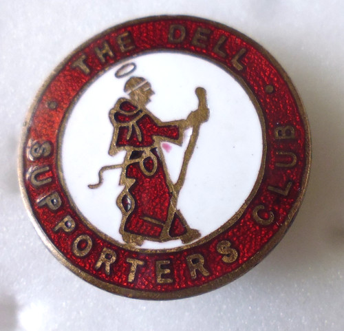 Southampton football enamel - football,