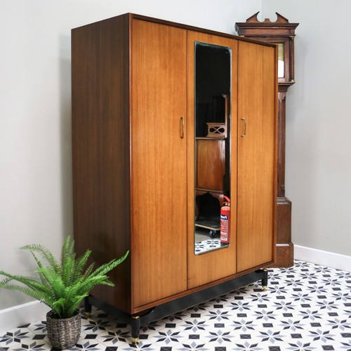 Plan double wardrobe with - plan,