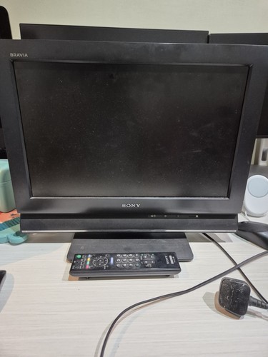 Sony bravia with remote - sony,