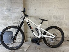 Trek Session 9 X01 Downhill Mountain Bike Size R2, SRAM Rockshox,Hope, Burgtec