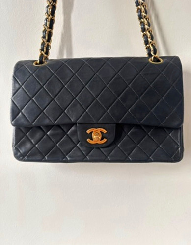 Chanel classic flap black - chanel,