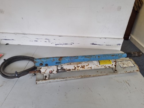 Rex hydraulic hand pump with - hand,
