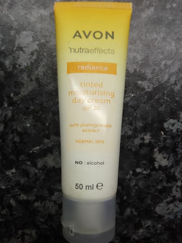 Avon nutraeffects radiance - avon,