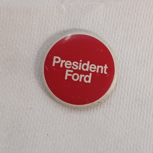 President ford pin broken - ford,