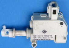 VW Golf MK6 Fuel Flap Motor Solenoid 5K6810773A