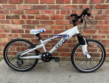 trek MT60 white kid bike