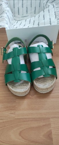 Russell bromley - &,