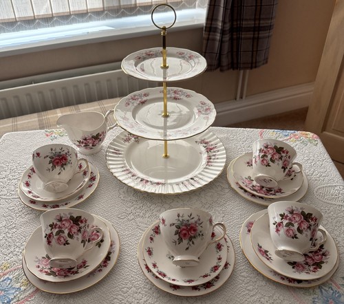 Vintage queen anne - queen, china