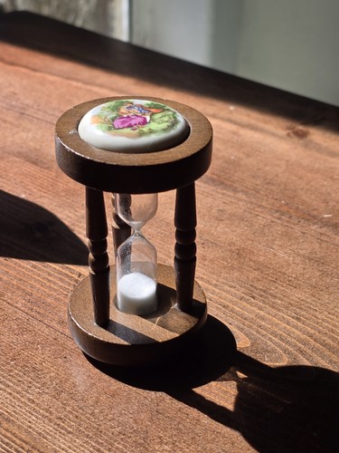 Vintage wooden egg timer - wooden,