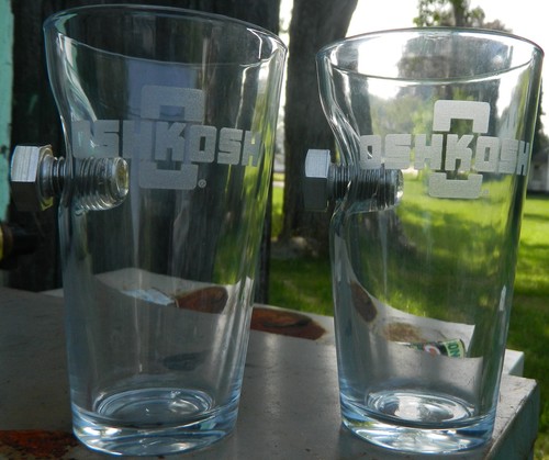 Oshkosh truck corp glass - oshkosh,
