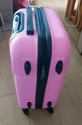Hardshell pink suitcase - 18in, 4