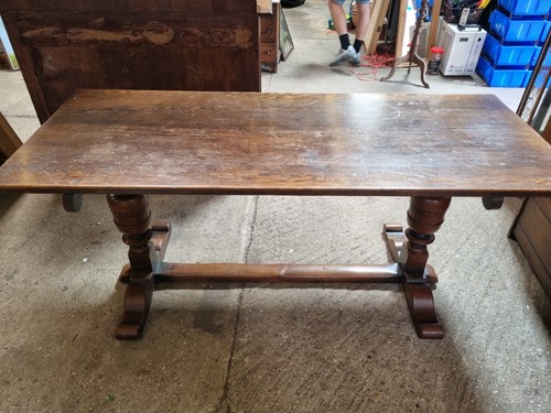 Large jacobean style - large, oak