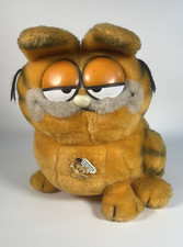 Vintage Garfield The Cartoon Cat Plush Soft Toy R.Dakin 1981 9" With Pin Badge