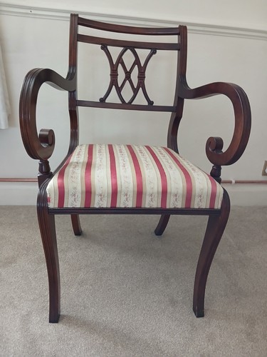 Vintage wooden chair - wooden,