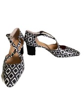 BNIB Gorgeous Ladies Russell &