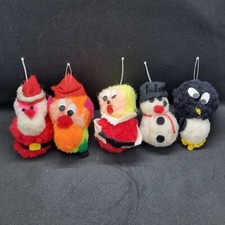 5 Vintage 1960s Pompom