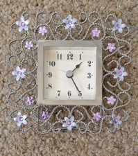 Floral Metal Free Standing Table Clock with Elegant Design 1 battery powered