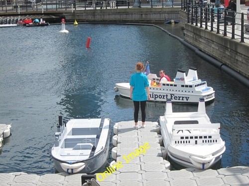 Photo 6x4 pedalos - pedalos, gunwharf
