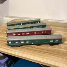 Hornby OC Train carriages x4