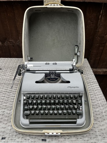 Olympia sm4 deluxe manual - olympia,