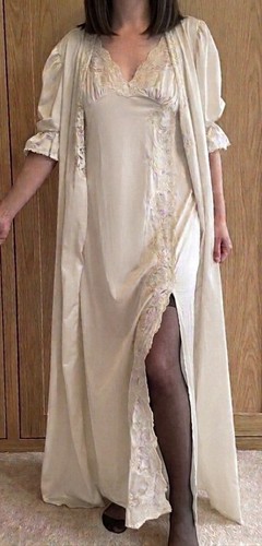Vintage charnos nylon peignoir - vintage,