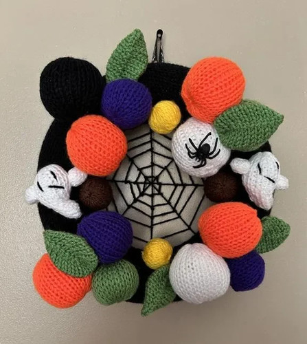 Halloween wreath pattern addi - wreath,