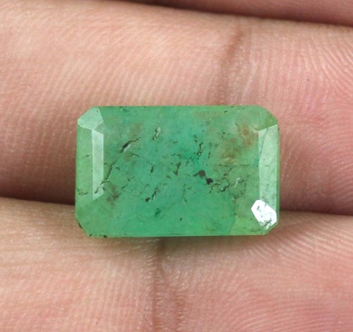 Natural green emerald ct - green,