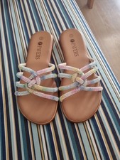 Pavers Rainbow Rhinestone