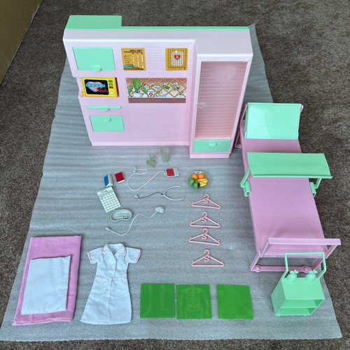 Sindy hospital boxed playset - sindy,