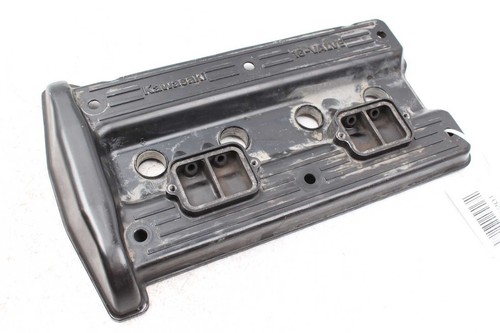 Cylinder head cover valve