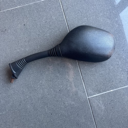 Unknown moped scooter left - /,