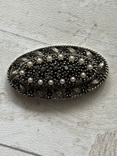 Vintage marcasite pearl brooch - pearl,