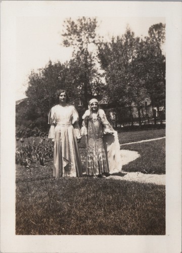 Women flapper costumes - in,