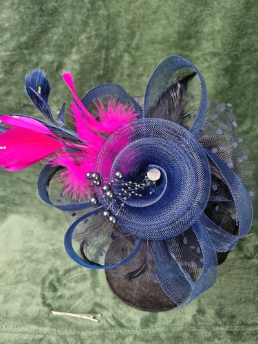 Navy and pink feather - navy,