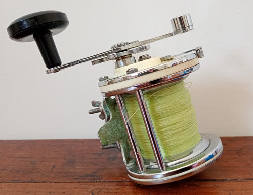 Vintage fishing reel captain - vintage,